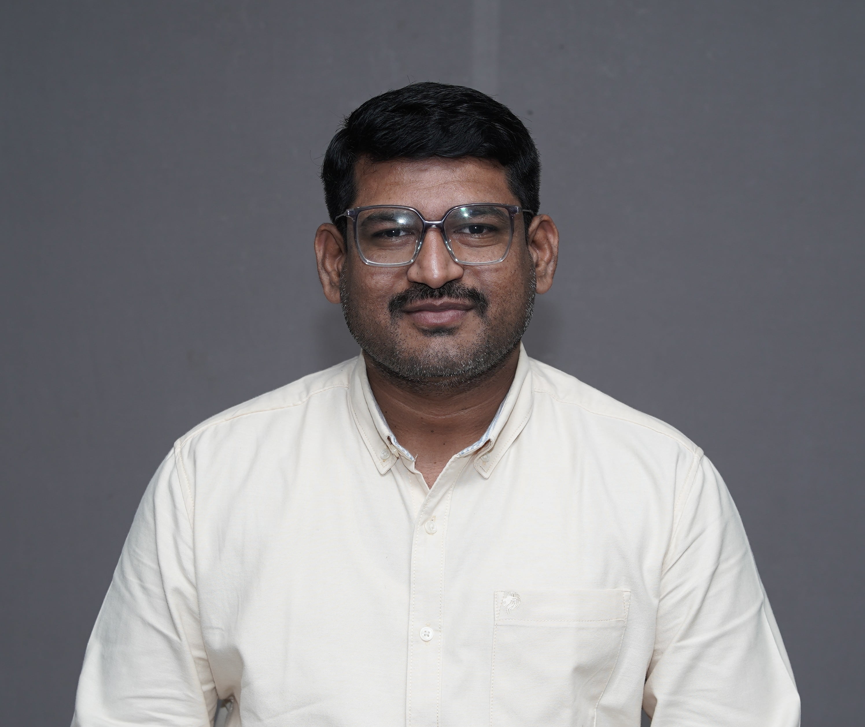 Dr. Sarang M Patil	