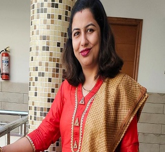 Dr Neha Makin